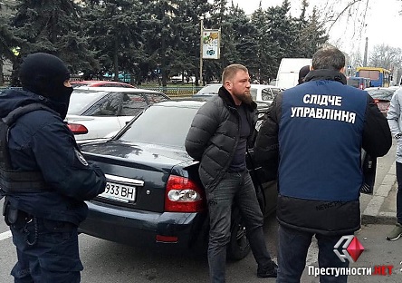 Свежие новости: Задержанным в Николаеве за вымогательство членам банды «Осетра» сообщили о подозрении