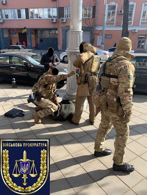 Свежие новости: В центре Одессы за получение взятки задержали замначальника райотдела полиции