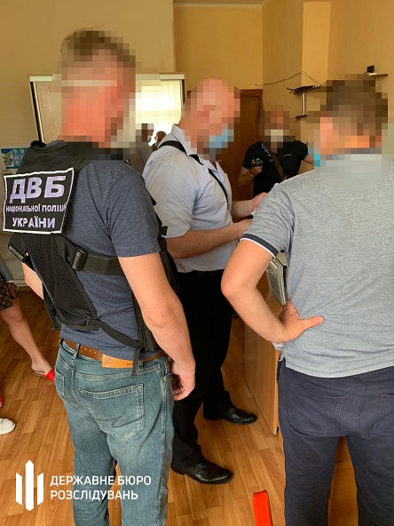 Свежие новости: В Харькове сотрудников полиции подозревают в торговле психотропами и грабеже