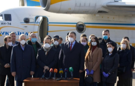 Свежие новости: В Италию поехало 20 украинских врачей для помощи в борьбе с коронавирусом