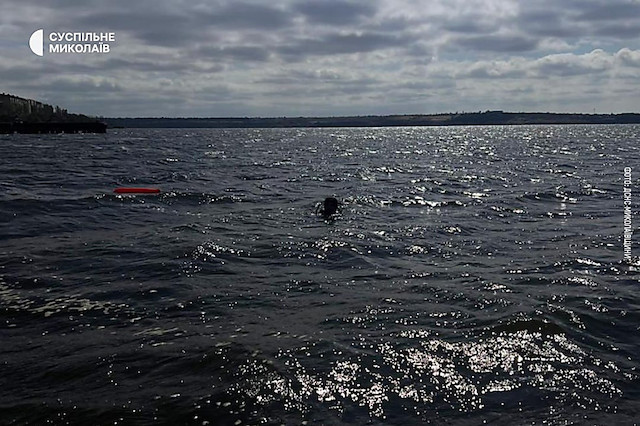 Свежие новости: У Миколаєві під час купання потонули підлітки: одного врятували, іншого шукають водолази