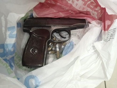 Свежие новости: В Одессе задержали троих торговцев оружием: у одного бандита есть военный билет от «Министерства обороны ДНР»