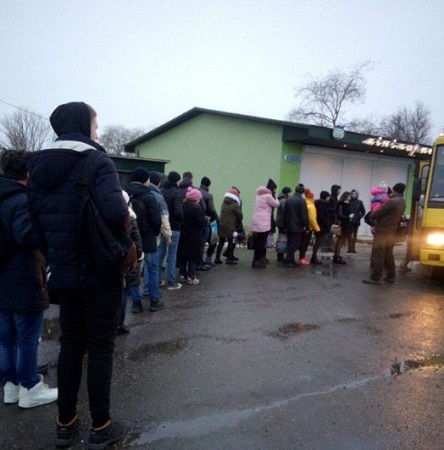 Свежие новости: Жители села под Николаевом не могут уехать в город