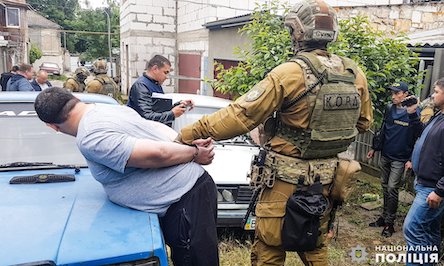 Свежие новости: В Николаеве полицейские задержали организованную группу наркодилеров