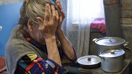Фото новости: В Николаеве 85-летняя бабушка отдала «соцработникам» $2000 Свежие новости: В Николаеве 85-летняя бабушка отдала «соцработникам» $2000