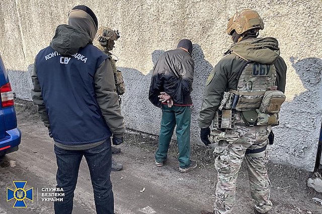Свежие новости: Контрразведка СБУ задержала боевика «ЛНР», который после тюремного срока за наркотики в РФ вернулся в Украину