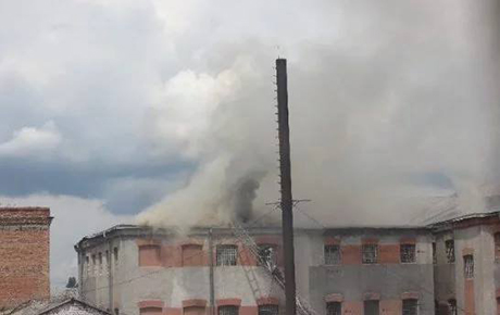 Свежие новости: Во время пожара в винницкой колонии эвакуировали сотню заключенных