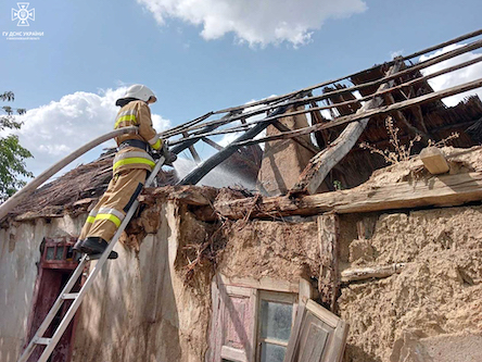 Свежие новости: У Первомайському районі ліквідували дві пожежі
