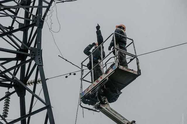 Свежие новости: На Одещині через російські обстріли переходять на екстрені відключення світла