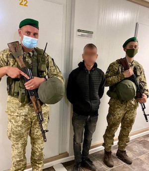 Свежие новости: В Одесской области задержали иностранца, который ночью пытался пробраться на судно в Англию