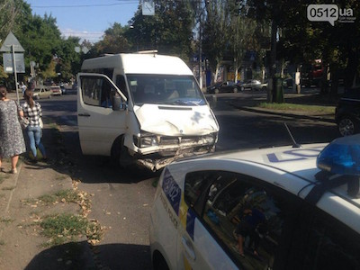 Свежие новости: В Николаеве произошло ДТП с участием маршрутки и  