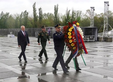 Свежие новости: Посол России в Армении почтил память жертв Геноцида армян