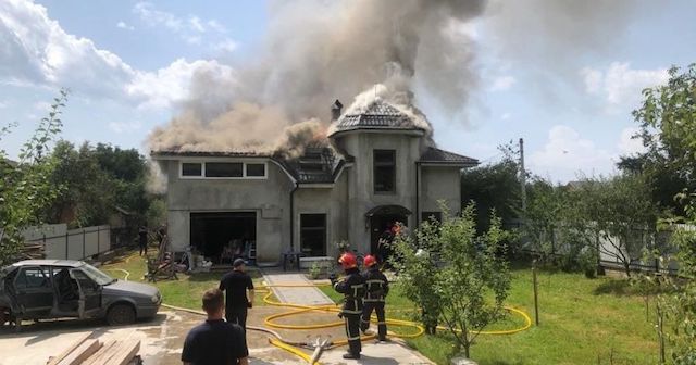 Свежие новости: В Ивано-Франковской области на дом упал спортивный самолет: есть погибшие