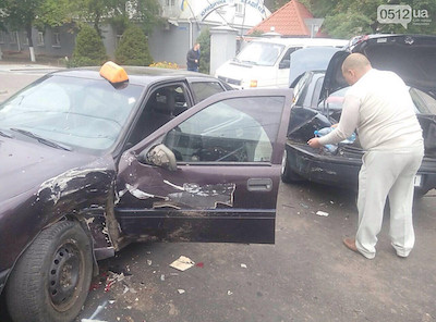 Свежие новости: В Николаеве столкнулись два «Opel» – водитель одного автомобиля оказался «под кайфом»