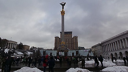 Свежие новости: ВИДЕО: В Киеве проходит акция «Кофе на Крещатике»: произошел конфликт между участниками акции