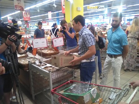 Свежие новости: В николаевских супермаркетах изымают просроченные продукты