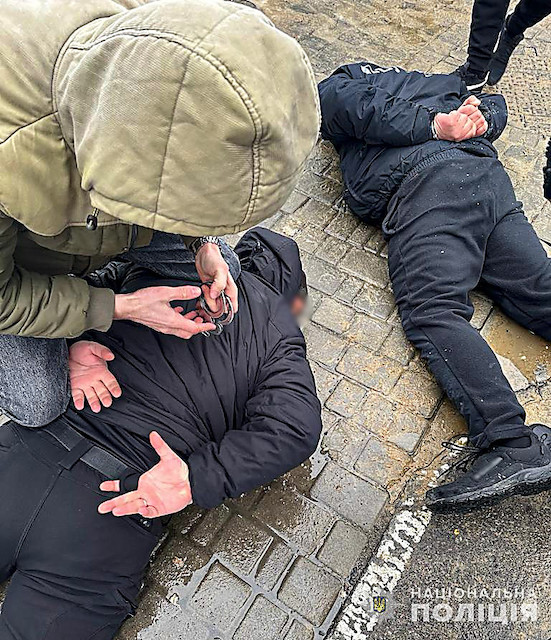 Свежие новости: В Одесі піймали поліцейських, які вимагали гроші у торговців «7-го кілометру»