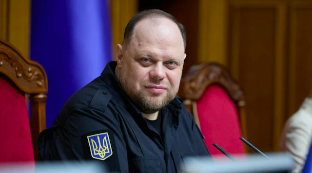 Свежие новости: Зеленський присвоїв ранг надзвичайного і повноважного посла Стефанчуку