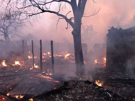 Свежие новости: Миколаївська область: протягом доби вогнеборці загасили пожежу гаража та господарчої споруди