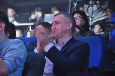 Свежие новости: ВИДЕО: Николаевский шоумен спел песню о политической карьере экс-мэра Сенкевича