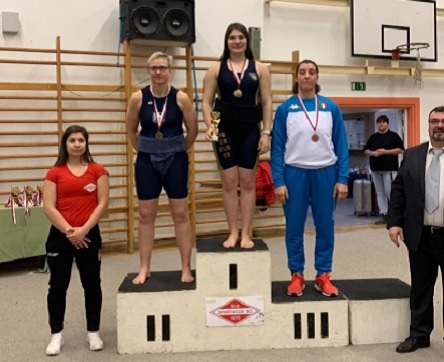 Свежие новости: ФОТО: Южноукраїнські сумоїсти повернулися з Угорщини з 6 медалями