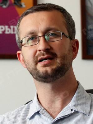 Фото новости: Джелялов призывает крымскотатарский народ не молчать о репрессиях Свежие новости: Джелялов призывает крымскотатарский народ не молчать о репрессиях