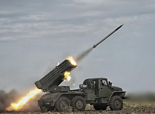 Свежие новости: Артилерія та РСЗВ: ворог атакував Куцурубську й Первомайську громади