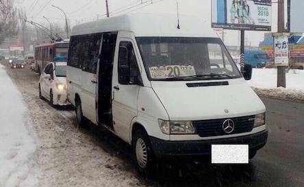 Свежие новости: Завдяки своєчасному повідомленню від небайдужих громадян патрульні зупинили нетверезого водія маршрутки