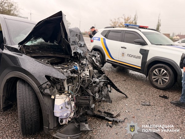Фото новини: Аварія в Баштанці: серед постраждалих двоє неповнолітніх Свіжі новини: Аварія в Баштанці: серед постраждалих двоє неповнолітніх