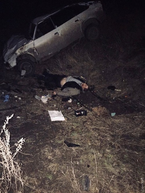 Свежие новости: В перевернувшемся на трассе Одесса-Киев «Москвиче» ехали разбойники