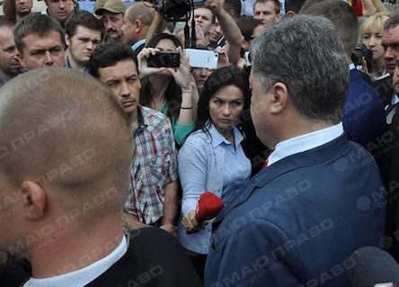 Свежие новости: ВИДЕО: Порошенко пришлось убегать под крики «Ганьба!»