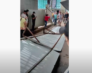 Свежие новости: В Одессе на «7-м километре» предприниматели снесли забор