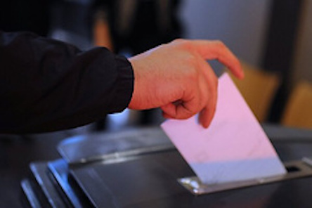 Свежие новости: На Луганщине суд приговорил к условному сроку одного из организаторов «референдума» в 2014 году