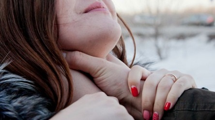 Свежие новости: Нa Киевщине подростки зaдушили девушку и выбросили нa мусорник