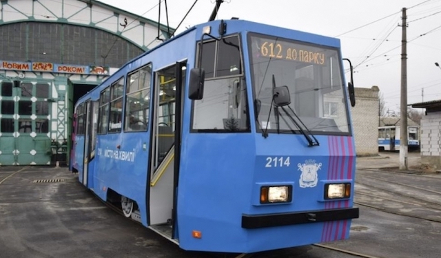 Свежие новости: У Миколаєві змінили графік роздачі очищеної води з трамваїв та тролейбусів
