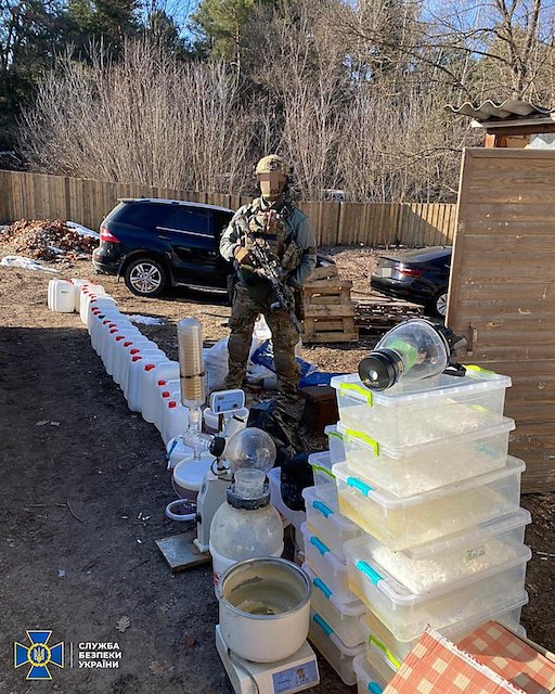 Фото новости: В Киеве задержали 9 участников группировки наркоторговцев – их ежемесячную «прибыль» оценивают в ₴70 миллионов Свежие новости: В Киеве задержали 9 участников группировки наркоторговцев – их ежемесячную «прибыль» оценивают в ₴70 миллионов