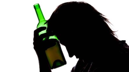 Свежие новости: В Николаеве у родителей, злоупотреблявших спиртными напитками и оказывали психологическое давление, отобрали ребенка