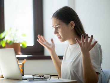 Свежие новости: Николаевцы вынуждены стоять в очередях в Центре админуслуг