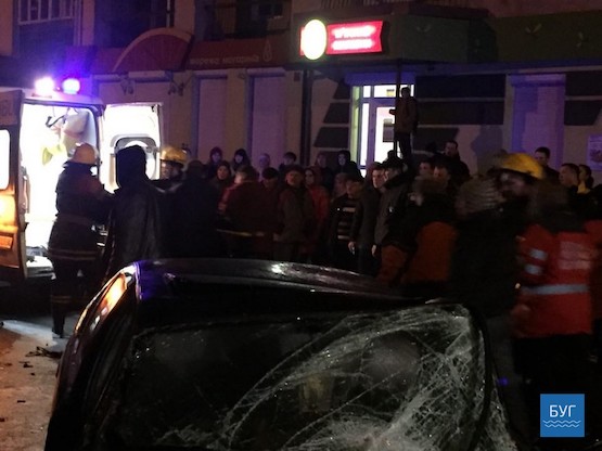 Свежие новости: ФОТО, ВИДЕО. На Волыни пьяный полицейский устроил смертельное ДТП