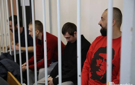 Свежие новости: Суд в Москве оставил под арестом восемь украинских моряков