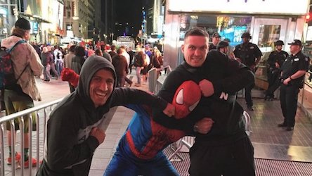 Свежие новости: Усик обошел Ломаченко в престижном рейтинге