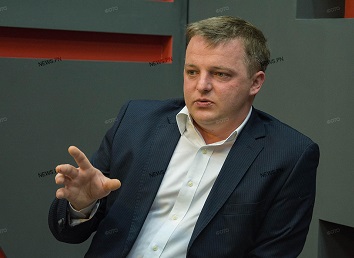 Свежие новости: ВИДЕО: «У нас бы не аплодировали»: Экс-вице-мэр Очакова в эфире российской передачи пристыдил граждан РФ из-за войны на Донбассе