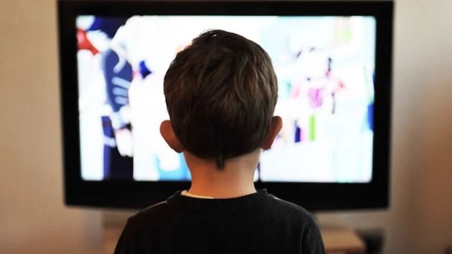 Свежие новости: С нового учебного года в Украине продолжат транслировать телеуроки для школьников