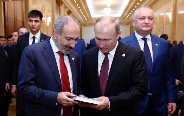 Свежие новости: Пашинян об участии России в боях в Карабахе: это возможно, но при определенных условиях