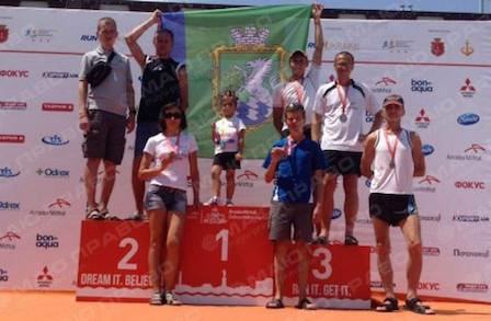 Фото новости: Южно-украинские бегуны приняли участие в международном полумарафоне Свежие новости: Южно-украинские бегуны приняли участие в международном полумарафоне