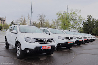 Свежие новости: Військовим миколаївського гарнізону міськрада передала 8 позашляховиків