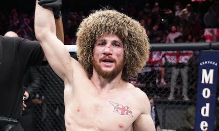 Свежие новости: ВІДЕО: «‎Слава Україні!» Грузин Двалішвілі знищив росіянина у бою UFC і закликав зупинити війну