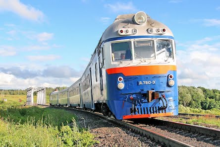 Свежие новости: В Южноукраинске грузовой поезд сбил пенсионерку - она погибла на месте