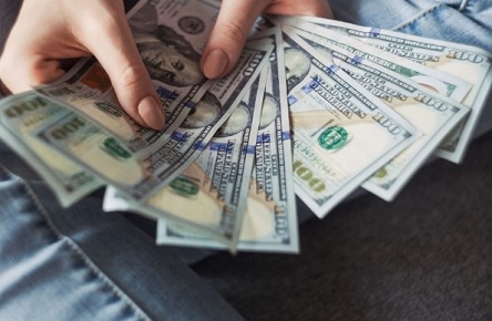 Свежие новости: Мошенники устроили масштабную аферу с украинскими заробитчанами: людей вывозят за границу и бросают