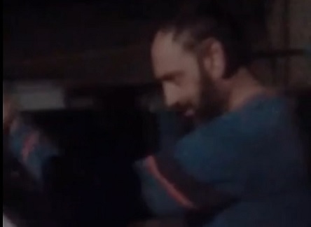 Фото новости: ВИДЕО: Пьяный мужчина напал на частный приют для животных в Николаеве и пытался избить женщину и полицейских Свежие новости: ВИДЕО: Пьяный мужчина напал на частный приют для животных в Николаеве и пытался избить женщину и полицейских